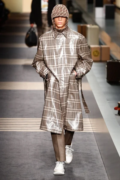 Look 37